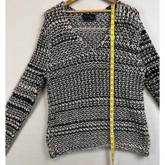BABATON Aritzia Chunky Open Knit V Neck Sweater Sz M Black White Relaxed Fit - Picture 10 of 10